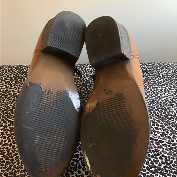 Steve Madden Leather Chelsea  Booties - Picture 4 of 5